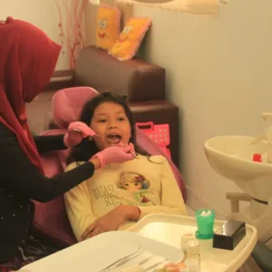 Does milk cause tooth decay? milk teeth cavity top smile detnal clinic in oud metha dubai