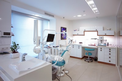 Emergency dental care at Top Smile Clinic